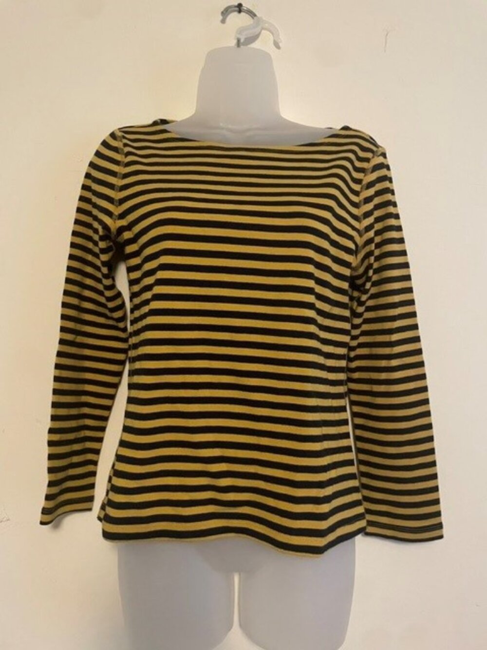 J Mclaughlin Breton Style with Nautical Look Top
